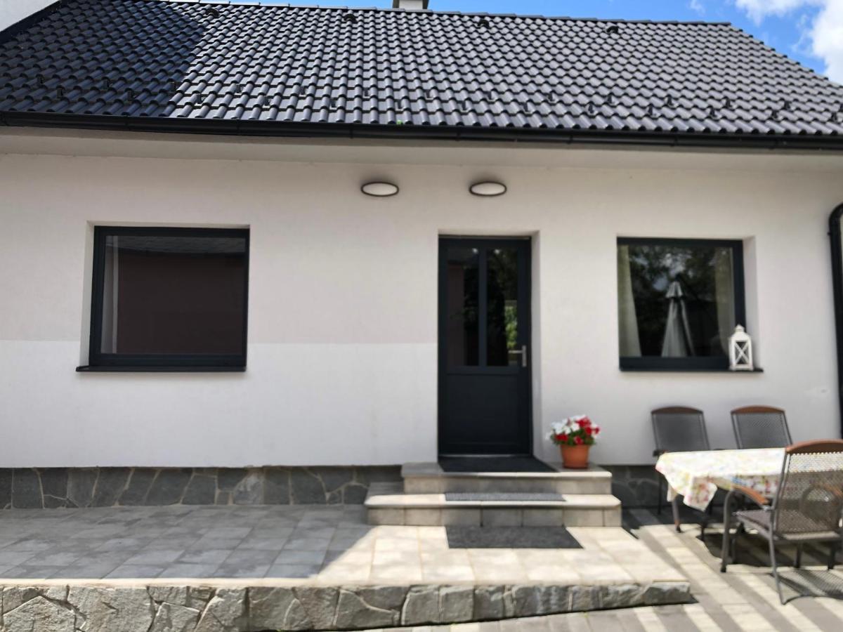 Tatrahouse Sk Apartment Family Svätý Jur Exterior photo